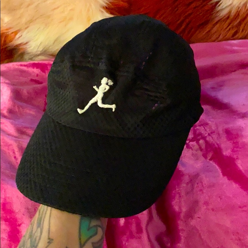 One more mile mesh hat